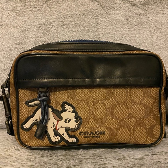 Coach x Disney unisex Graham 101 Dalmatians signature logo crossbody - Picture 1 of 9